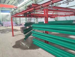 高速公路護(hù)欄重型輸送鏈流水線